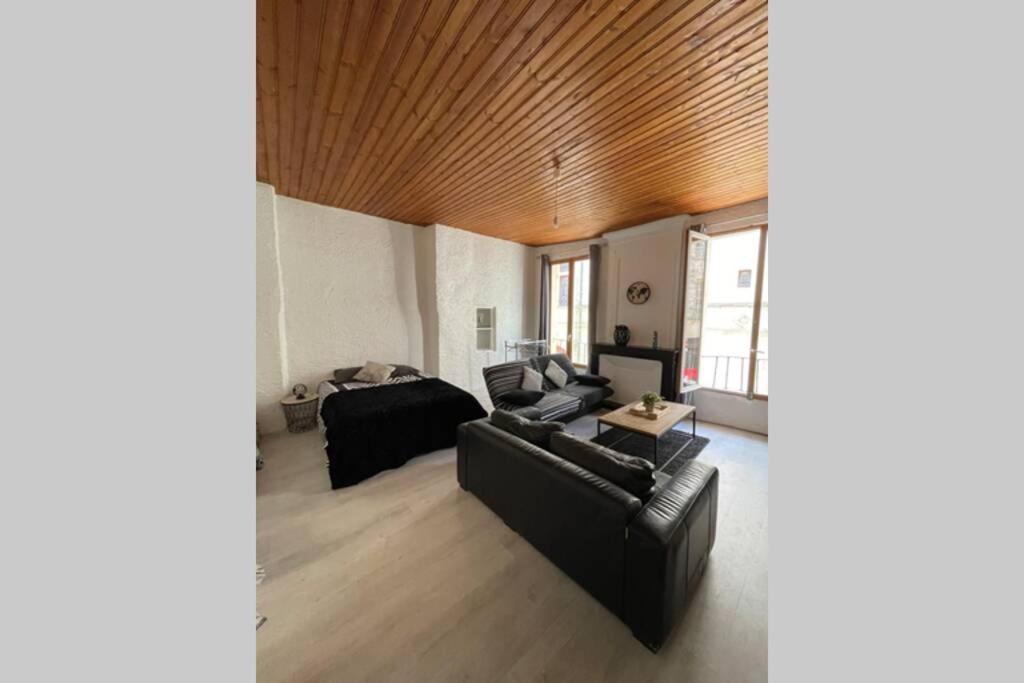 Yin Yang Apartment Niort Exterior photo